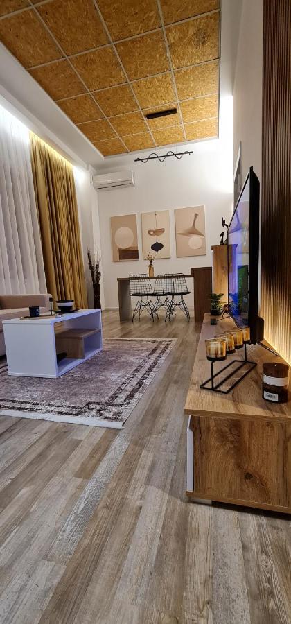 New Modern Apartment In The Center Of Tirana Exterior foto