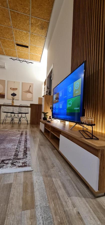 New Modern Apartment In The Center Of Tirana Exterior foto