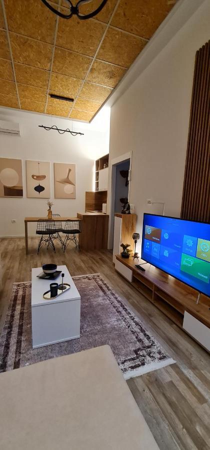 New Modern Apartment In The Center Of Tirana Exterior foto