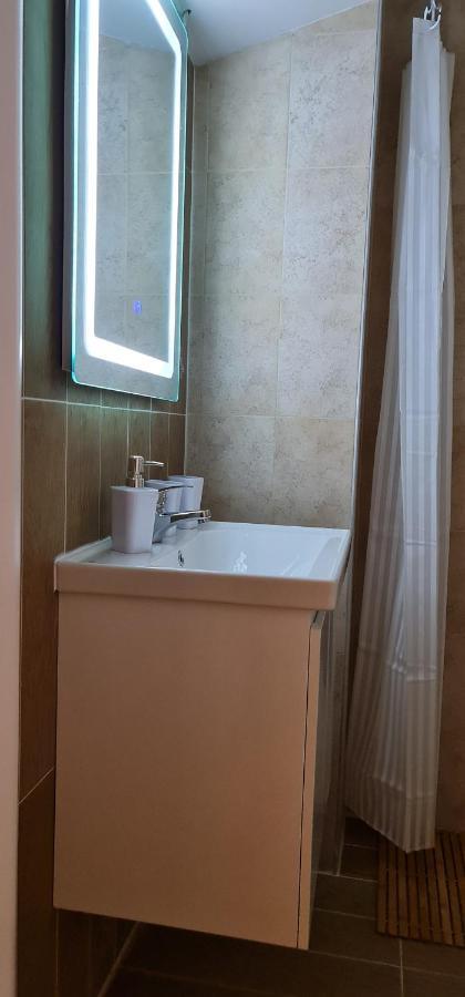 New Modern Apartment In The Center Of Tirana Exterior foto