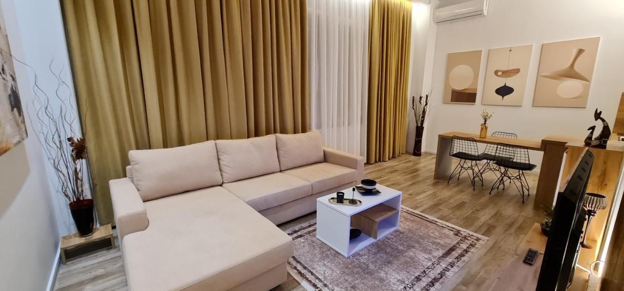 New Modern Apartment In The Center Of Tirana Exterior foto
