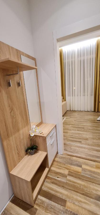 New Modern Apartment In The Center Of Tirana Exterior foto